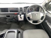 Toyota HIACE COMMUTER 2019