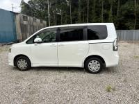 Toyota VOXY 2009