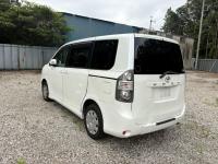 Toyota VOXY 2009