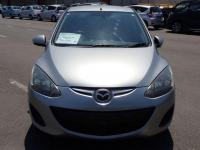 Mazda DEMIO 2011