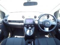 Mazda DEMIO 2011