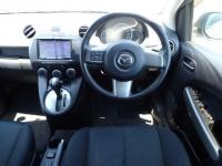 Mazda DEMIO 2011