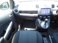 Mazda DEMIO 2011