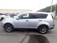 Mitsubishi OUTLANDER 2006