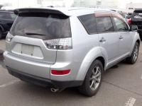 Mitsubishi OUTLANDER 2006