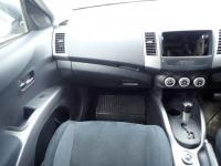 Mitsubishi OUTLANDER 2006