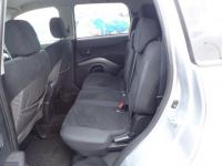 Mitsubishi OUTLANDER 2006
