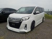 Toyota NOAH 2016