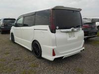 Toyota NOAH 2016