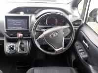 Toyota NOAH 2016