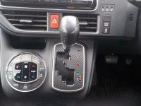 Toyota NOAH 2016
