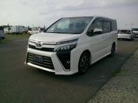 Toyota VOXY 2021