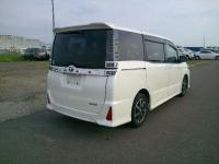 Toyota VOXY 2021