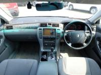 Toyota CROWN 2004