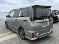 Toyota VOXY 2015