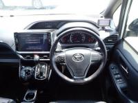 Toyota VOXY 2016
