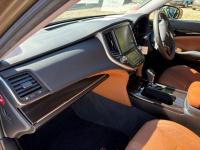 Toyota CROWN 2016