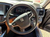 Toyota CROWN 2016