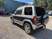 Mitsubishi PAJERO MINI 2001