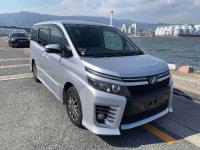Toyota VOXY 2014