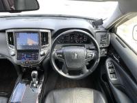 Toyota CROWN 2017
