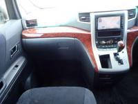Toyota VELLFIRE 2009