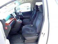 Toyota VELLFIRE 2009