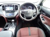 Toyota CROWN 2013