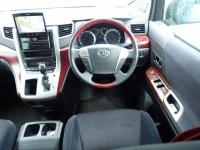 Toyota VELLFIRE 2008