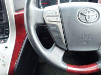 Toyota VELLFIRE 2008