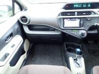 Toyota AQUA 2013
