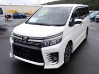 Toyota VOXY 2016