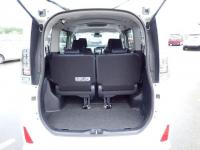 Toyota VOXY 2016