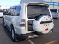 Mitsubishi PAJERO 2009