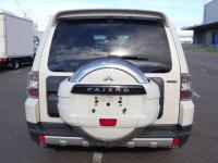 Mitsubishi PAJERO 2009