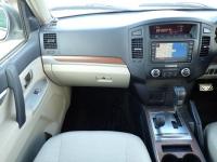 Mitsubishi PAJERO 2009