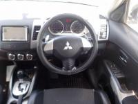 Mitsubishi OUTLANDER 2010