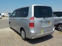 Toyota NOAH 2009