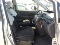 Toyota NOAH 2009
