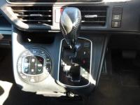 Toyota VOXY 2014