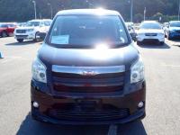 Toyota NOAH 2009