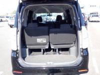 Toyota NOAH 2009