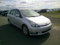 Toyota WISH 2004