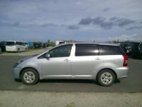 Toyota WISH 2004