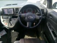 Toyota WISH 2004