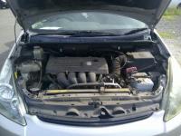 Toyota WISH 2004