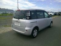 Toyota SIENTA 2009