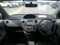 Toyota SIENTA 2009