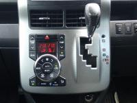 Toyota VOXY 2014