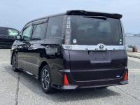Toyota VOXY 2014